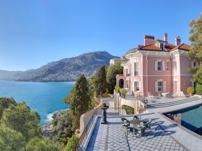 Villa Les Rochers i Roquebrune Cap Martin - exklusiv fastighet på Rivieran