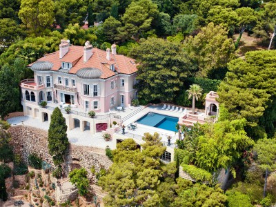 Villa Les Rochers i Roquebrune Cap Martin - exklusiv fastighet på Rivieran