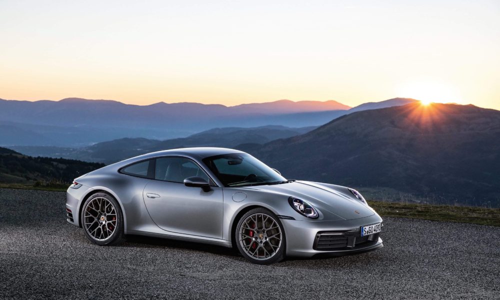 Nyhet: Porsche 911 - världspremiär för denna klassiska sportbil. Lyxbilar och sportbilar i Stockholm.