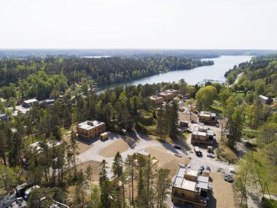 Arkitektritade moderna parhus i Strömma kanal - Värmdö - av Innovation Properties