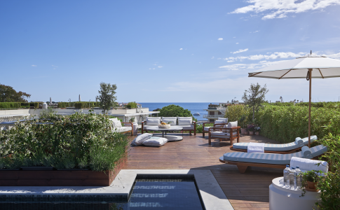 Caudwell Collection’s Parc du Cap - erbjuder ett vackert penthouse på Rivieran. Hitta ditt drömboende i Frankrike.