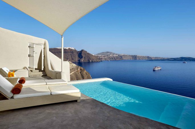 Mystique - ett exklusivt hotell i Grekland. Lyxhotell på Santorini. Vi presenterar hotell och resorts som har det där lilla extra.