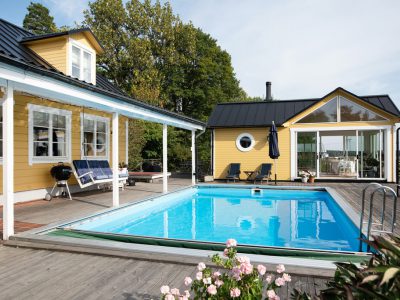 Underbar hästgård utanför Stockholm - Skeppsholmen Sotheby