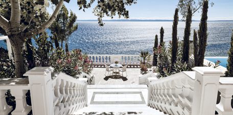 Danai Beach Resort & Villas. Titta i vår guide när du vill åka till Grekland.