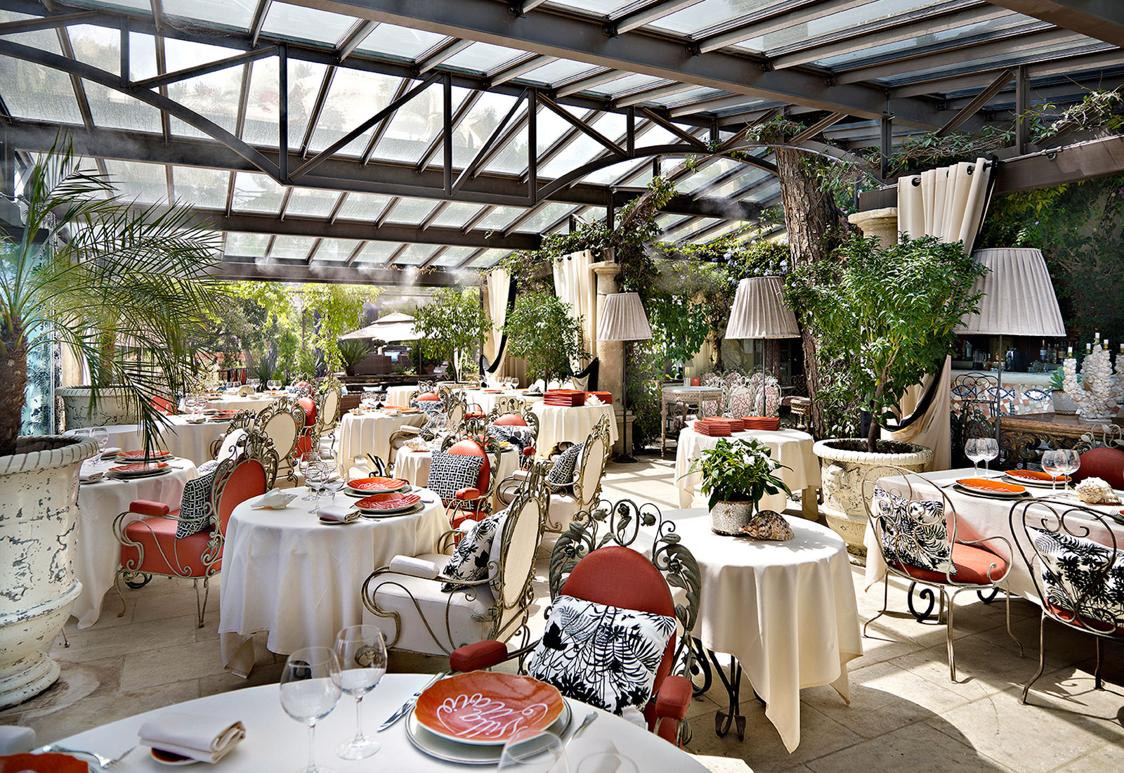 Villa Marie Saint-Tropez. Ett av flera exklusiva hotell som vi presenterar. Lyxhotell och andra exklusiva resorts presenteras i vår guide.