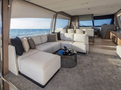 Ferretti Yachts 720, samt andra exklusiva motorbåtar och lyxiga yachts, presenteras på vår sajt.