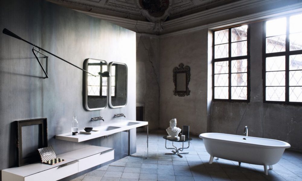 Exklusivt fristående badkar som passar perfekt i ett lyxigt badrum.