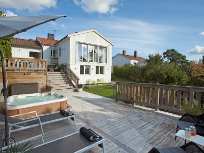 Fjelkners - Exklusiva fastighetsmäklare - När du söker exklusiva hem och ett riktigt drömboende i Bromma och på Mallorca.