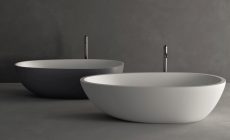 Spoon by Benedini Associati för Agape