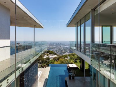 Vi visar exklusiva hem, med sagolik arkitekur, som ligger i Los Angeles och Hollywood