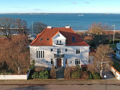 När du vill sälja exklusiva fastigheter i Helsingborg med omnejd. När du söker den bästa fastighetsmäklaren, med prisrekord, i Helsingborg.