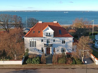 När du vill sälja exklusiva fastigheter i Helsingborg med omnejd. När du söker den bästa fastighetsmäklaren, med prisrekord, i Helsingborg.