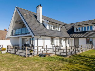 Villor och gårdar i Båstad och Torekov - Jakobssons Bjäremäklaren