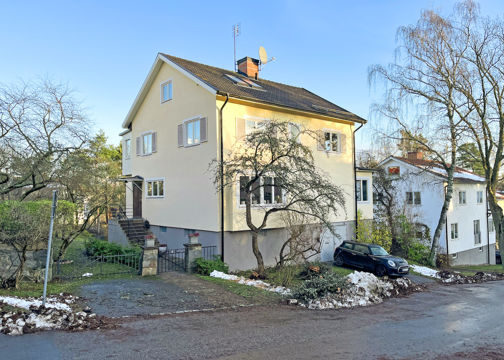 Exklusiva hem i hela Bromma, både exklusiva villor och exklusiva bostadsrätter.