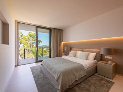 Vi presenterar villor i de mest lyxiga och exklusiva bostadsområdena på Mallorca. En guide med exklusiva hem.