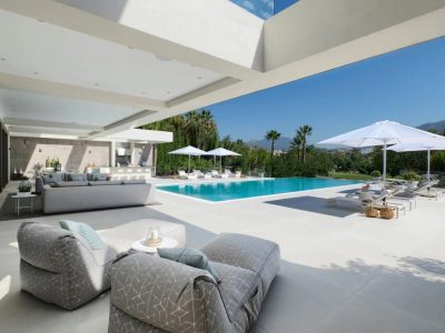 När du letar efter en exklusiv villa i Spanien. Vi presenterar exklusiva villor i Nueva Andalucia, Marbella samt Mallorca.