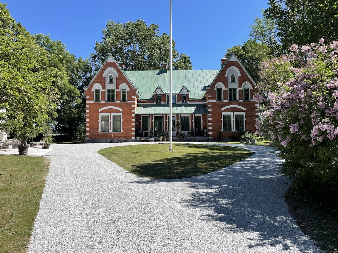 När du söker exklusiva villor och tomter på Gotland.