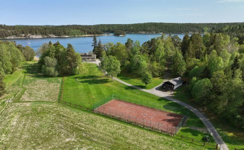 När du letar efter ett exklusivt sjöställe i Stockholms skärgård. Vi har flera exklusiva sjöställen på vår sajt.