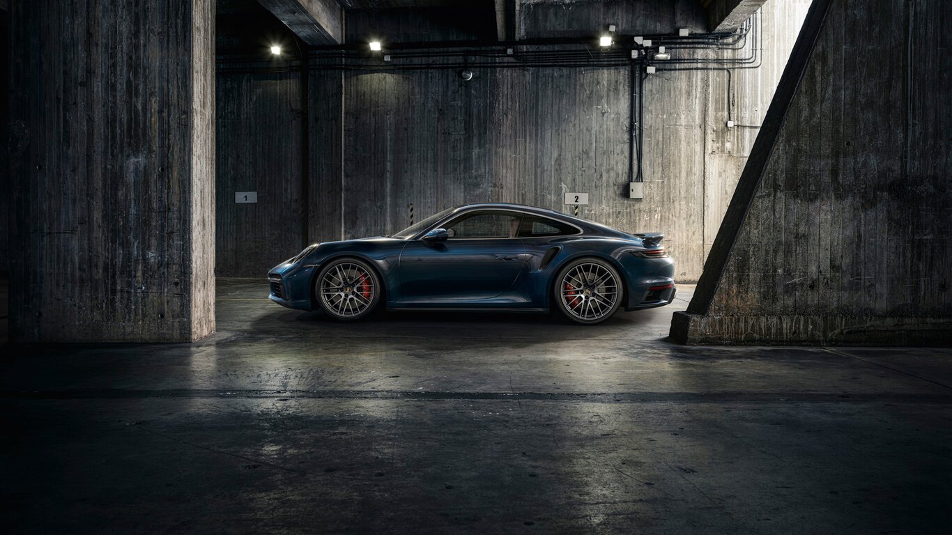 Porsche 911 Turbo. Här presenterar vi exklusiva bilar och lyxbilar med fokus på Stockholm.