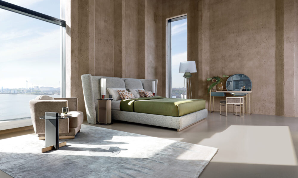 Paris Paname har designats av Bruno Moinard för Roche Bobois, perfekt för exklusiva sovrum.