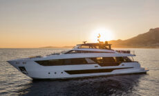 Exklusiva yachts och exklusiva båtar från världens alla hörn. Perfekt om du letar efter en exklusiv båt.
