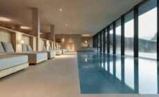 Dolomiterna. Detta exklusiva spa är elegant, ett exklusivt spa i Europa.