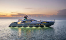Pershing 140. Du hittar fler stora yachts och motorbåtar på vår sajt.