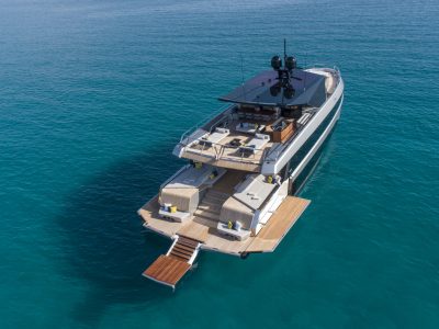 Exklusiva motorbåtar och yachts i vår guide. Perfekt om du letar efter en exklusiv båt.