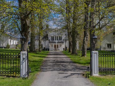 Areal erbjuder exklusiva gårdar och skogsfastigheter i hela Sverige.
