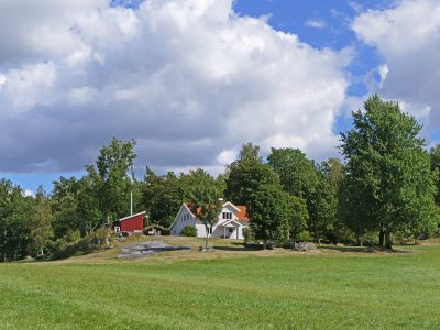 Exklusiva gårdar och skogsfastigheter i Sverige.