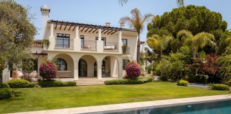 Exklusiva villor och bostadsrätter i Marbella och på Mallorca.