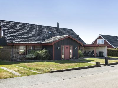 Villor och bostadsrätter i Båstad och Torekov.